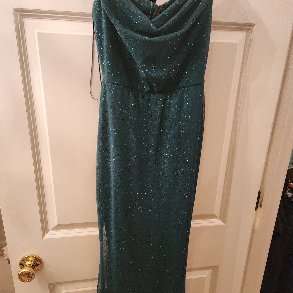 BNWT Emerald Green Formal Dress